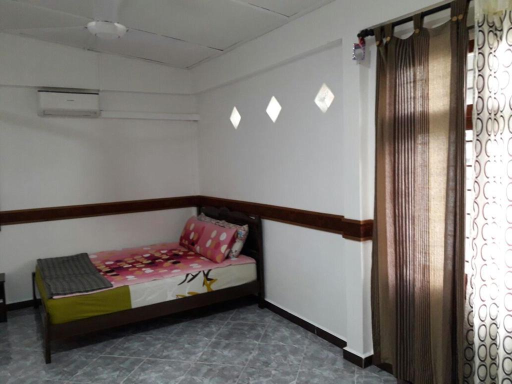 Nur Muslim Homestay At Kota Bharu Ngoại thất bức ảnh