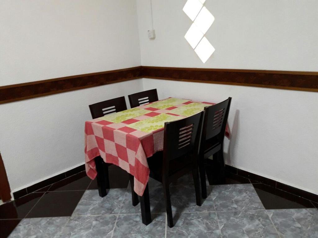 Nur Muslim Homestay At Kota Bharu Ngoại thất bức ảnh