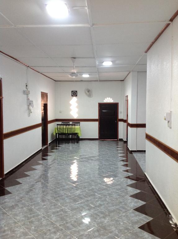 Nur Muslim Homestay At Kota Bharu Ngoại thất bức ảnh